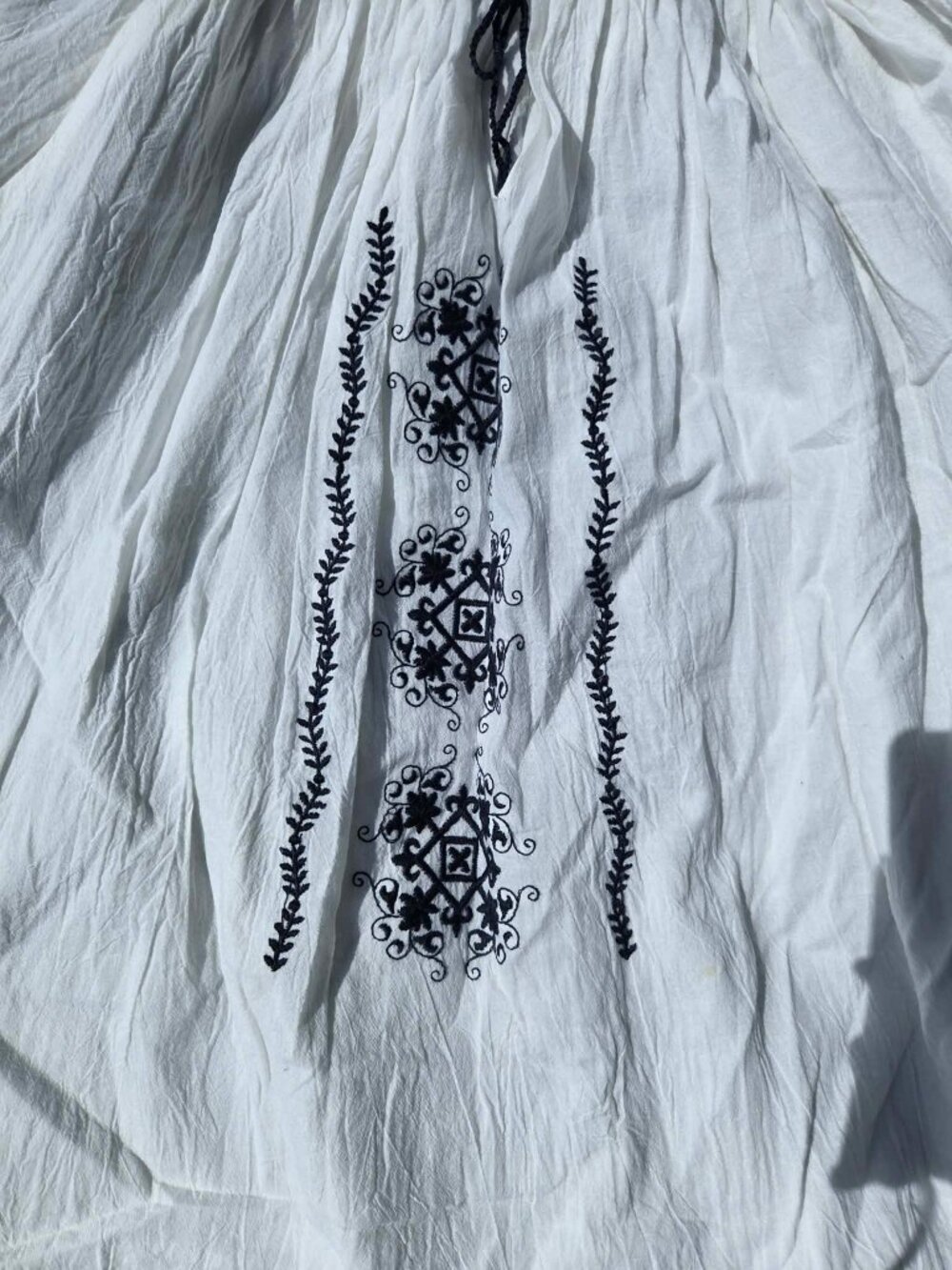 Romanian Embroidered Peasant Blouse White Black Folk Ie - size S - Picture 10 of 13